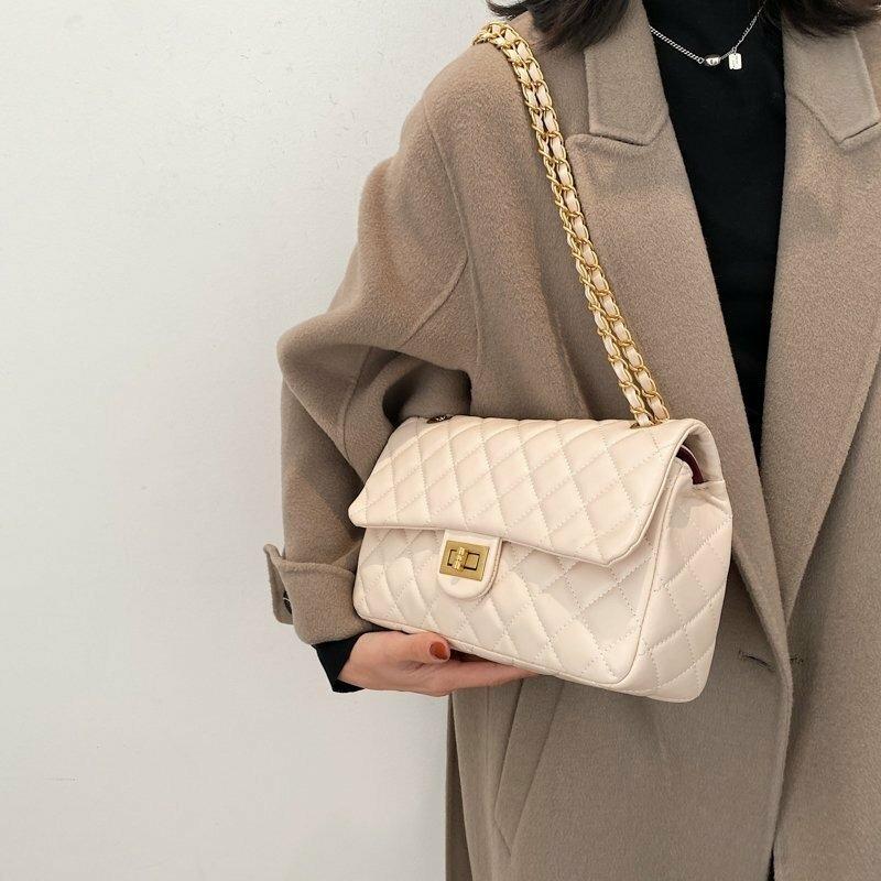 Leather shoulder bag for women