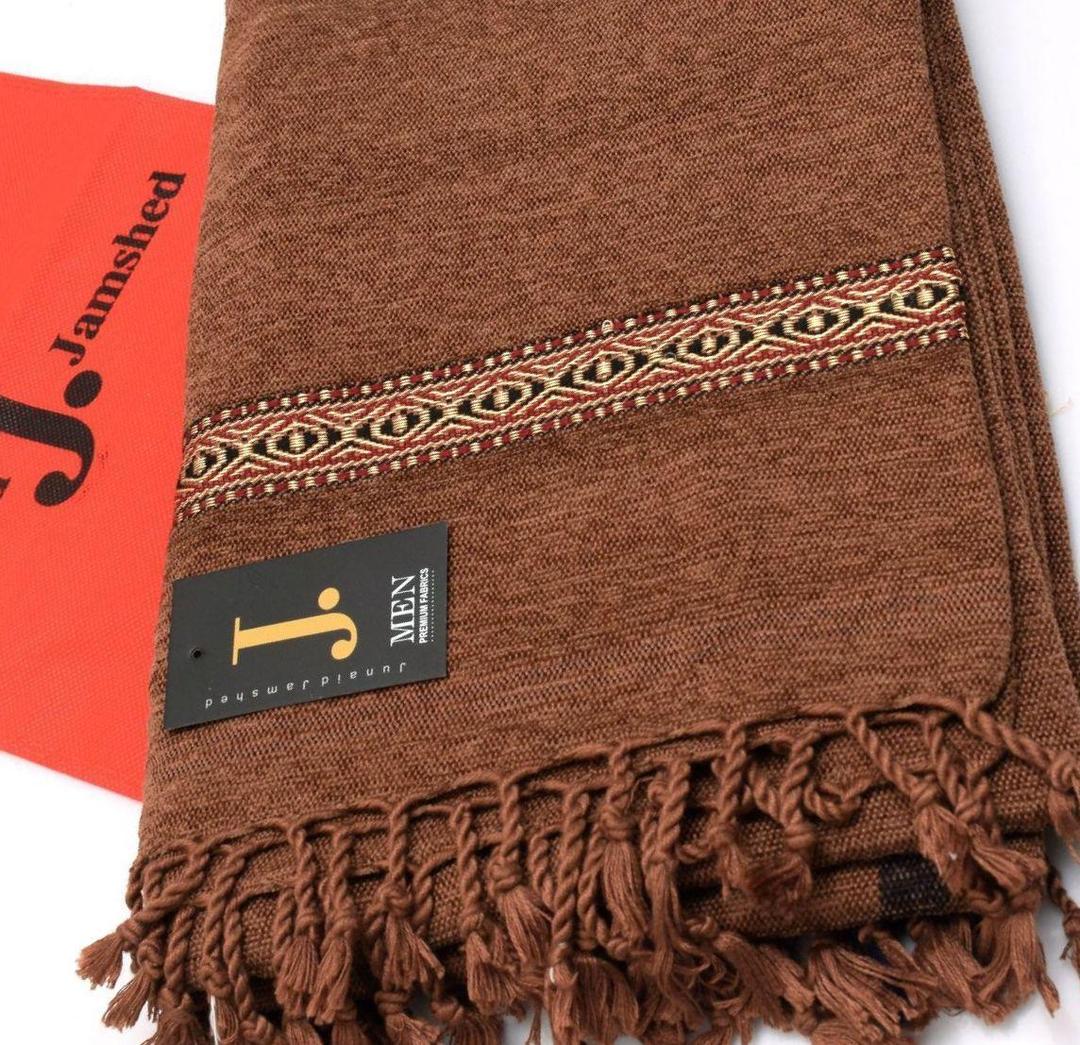 Stylish embroidered velvet shawl for men