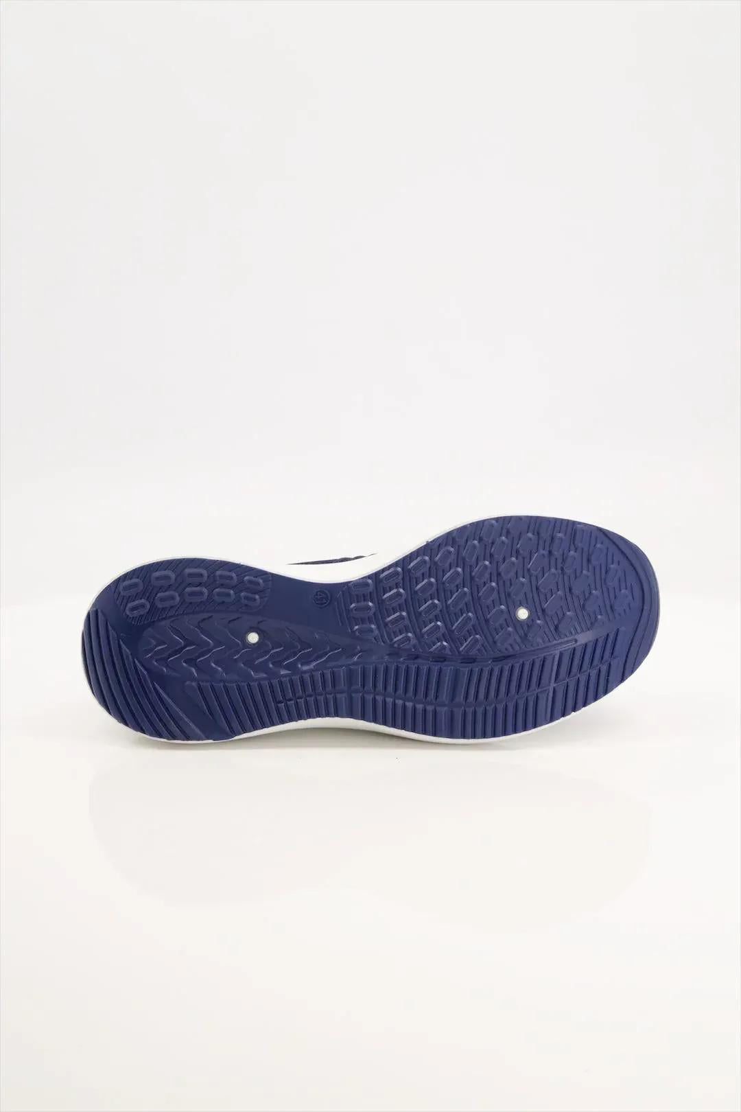 Casual men sneakers