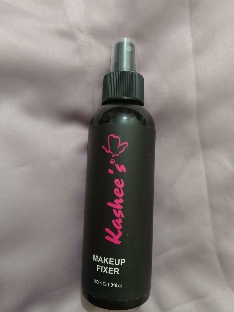Makeup fixer