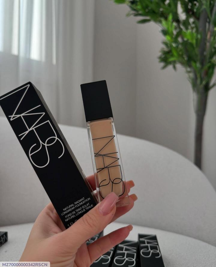 NARS full coverage creamy texture foundation